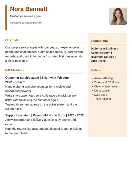 Customer service agent - Right rail Layout