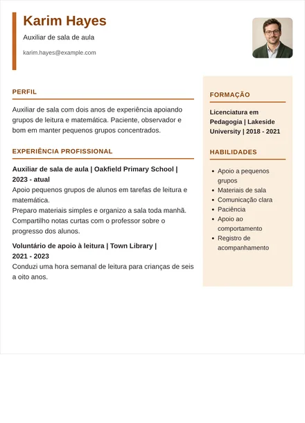 auxiliar de sala de aula - Coluna direita Modelo