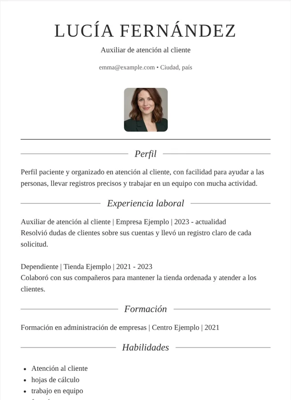 Mono diseño de CV con datos de ejemplo ficticios