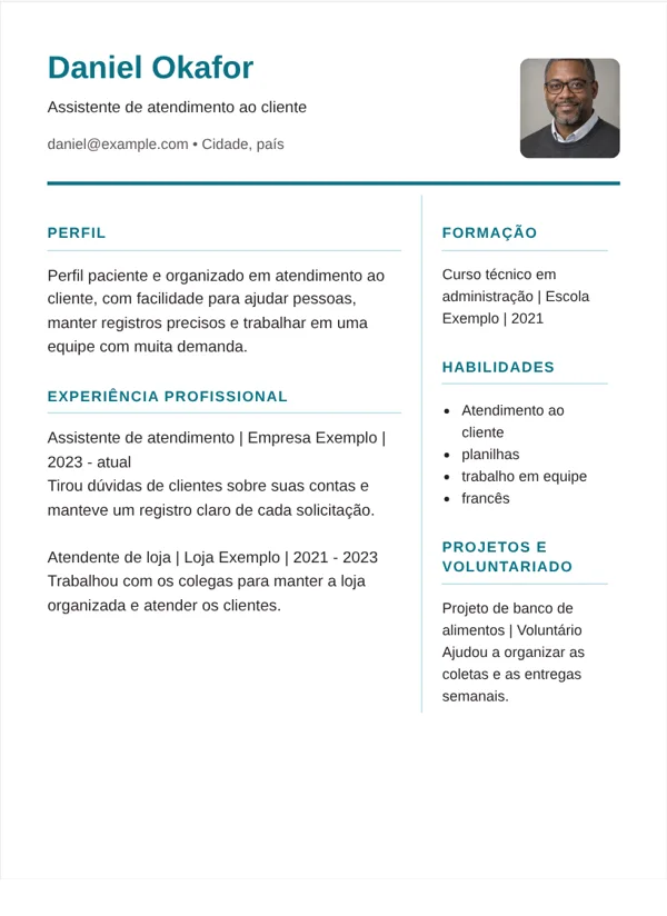Compacto pro modelo de CV com dados de exemplo fictícios